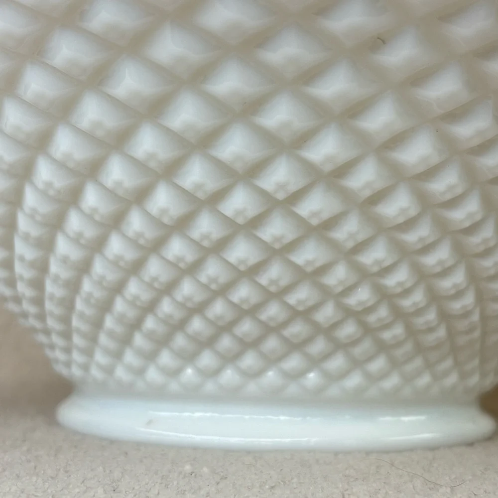 Vintage Milk Glass Large Decorative Bowl White Diamond Cut Pattern Round VTG - Picture 4 of 11